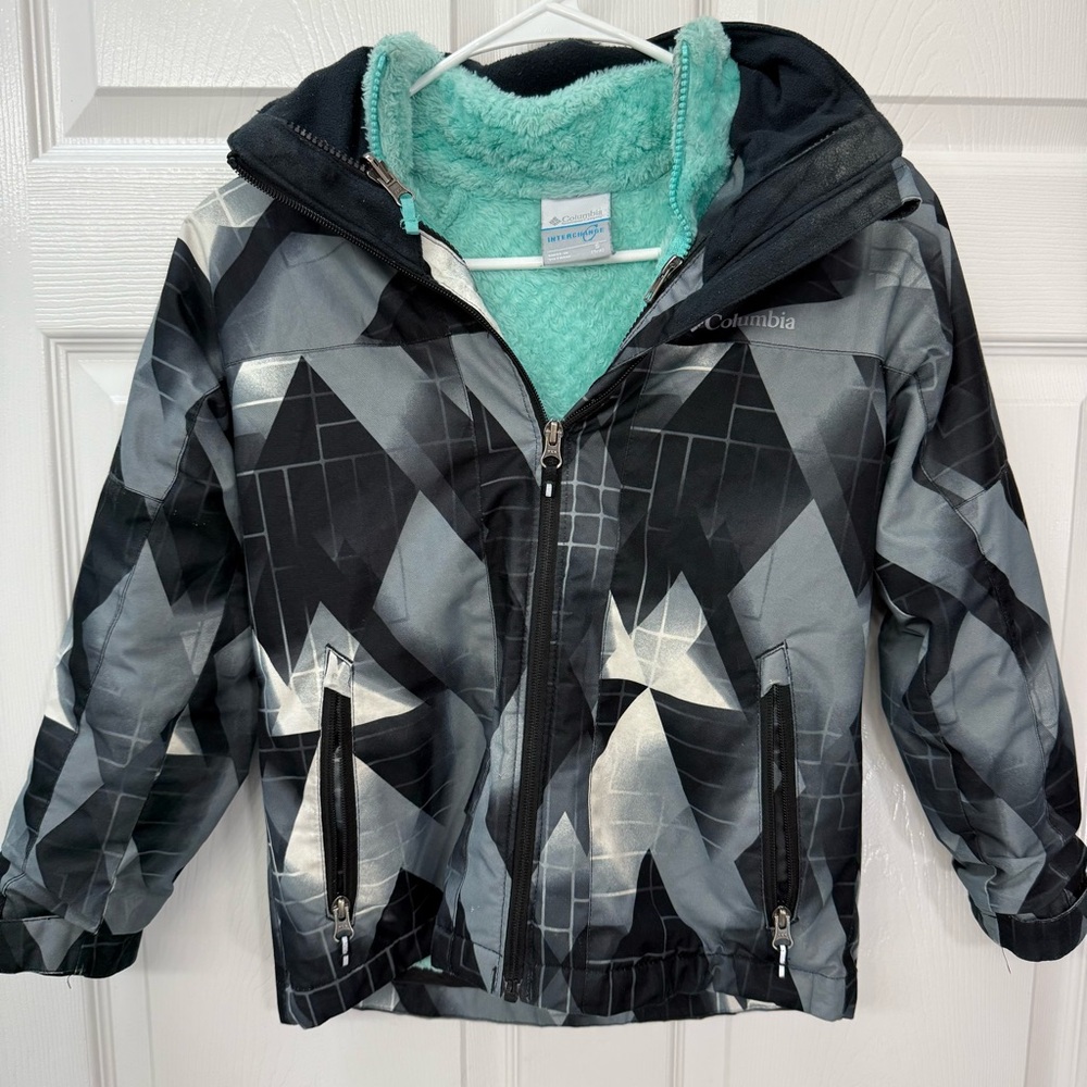 Columbia Black and Gray Removable Teal Fleece Geometric Puffer Jacket